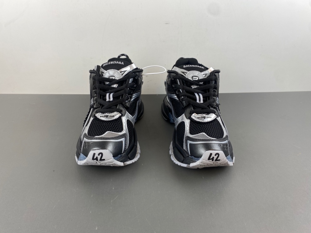 Balenciaga Runner Black Silver 772774 W3RNY 0322