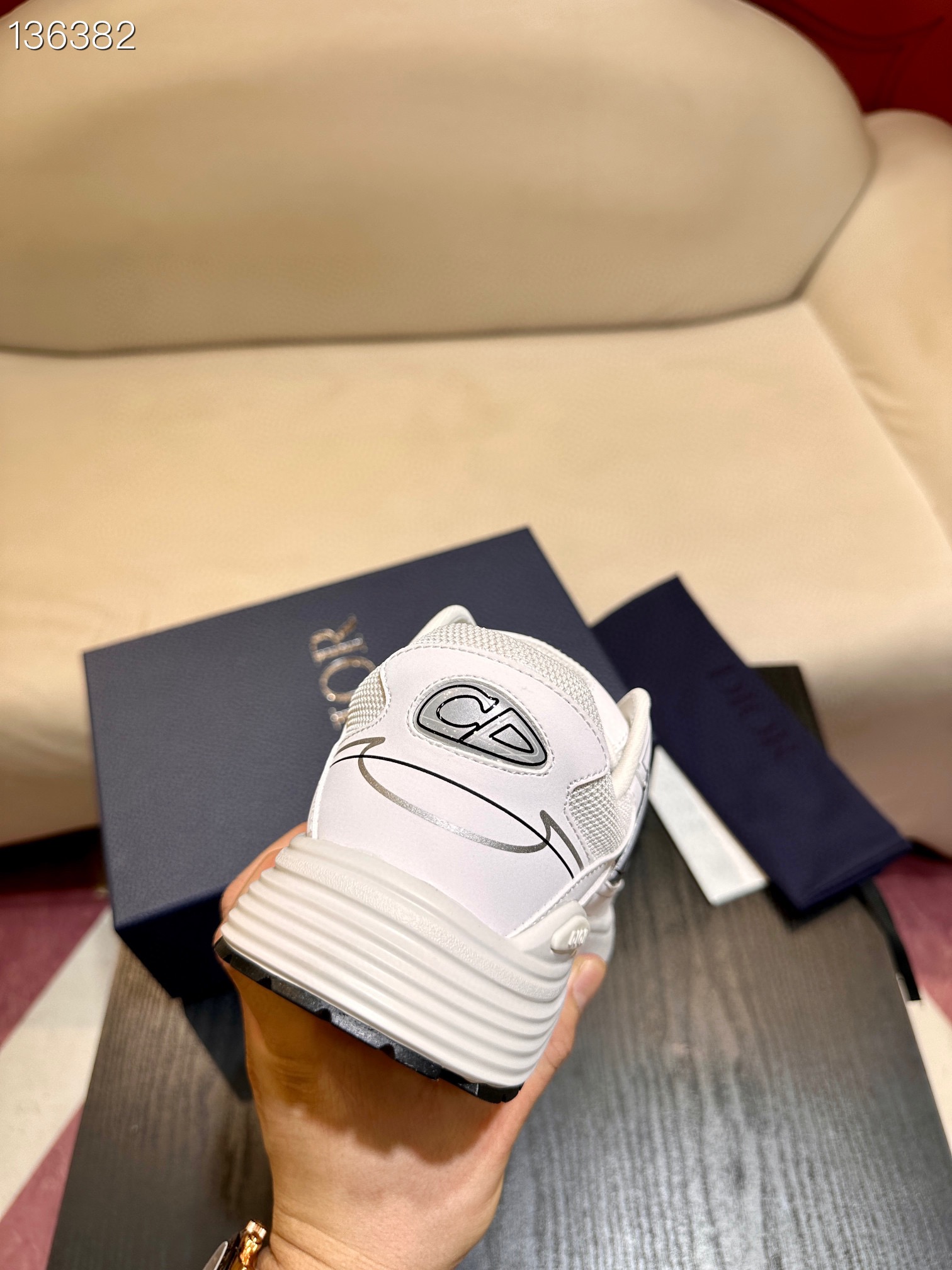 Dior B30 white 2023111102