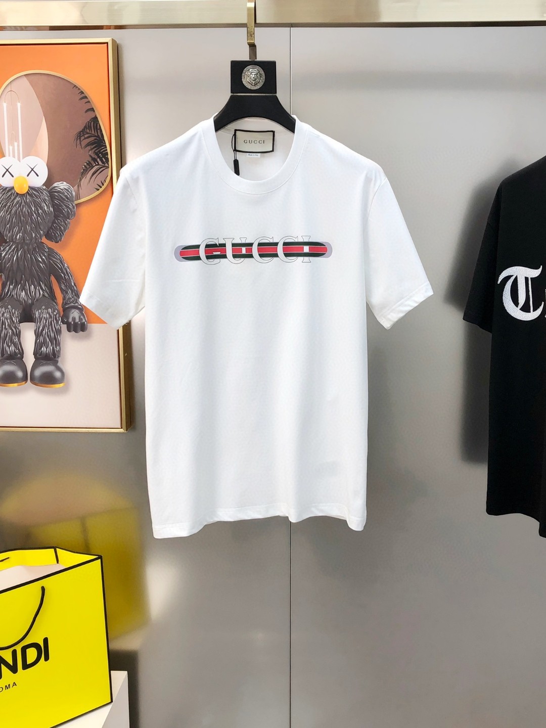Gucci white t shirt 2025