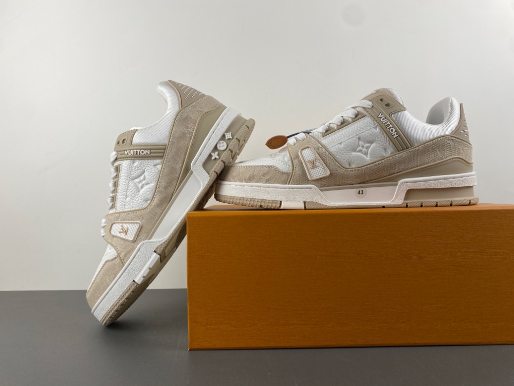 Louis Vuitton LV trainer White tea