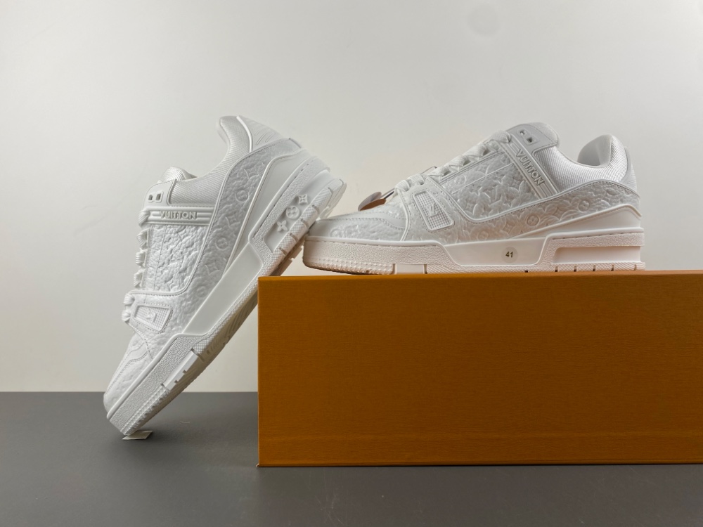 Louis Vuitton LV trainer white