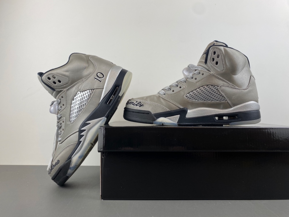 Air Jordan 5 “Wings” Silver Black IO2038-001