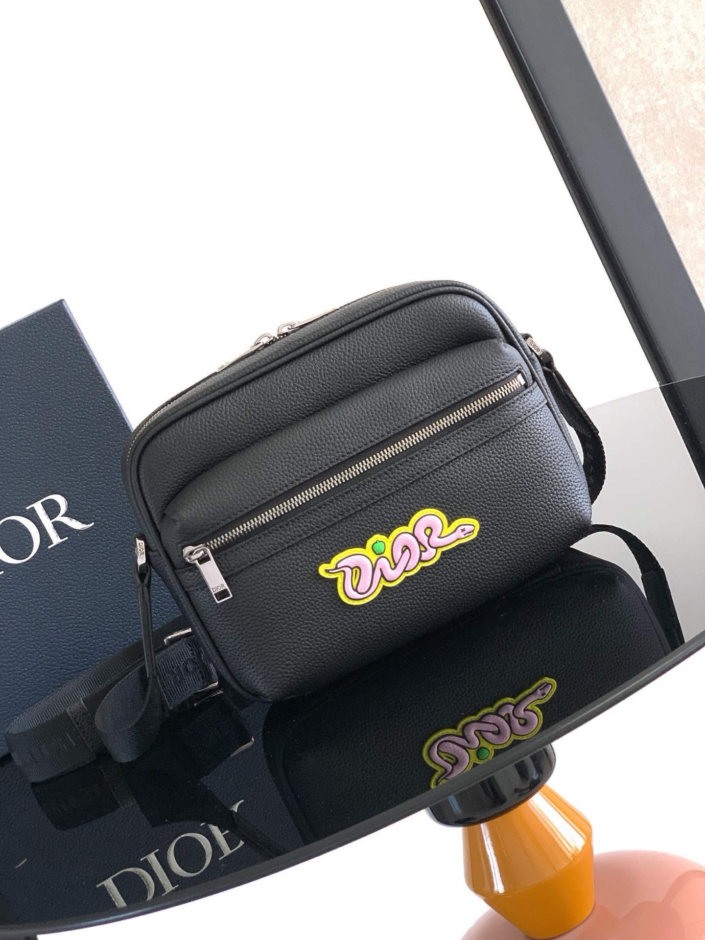 Dioor AND KAWS bumbag 2ESWS034OYY_H95844 black