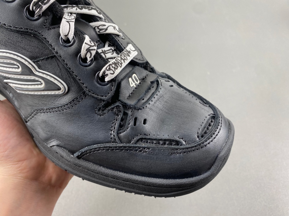 Balenciaga 18 Hamptons Worn-Out 841765 WCURB1000