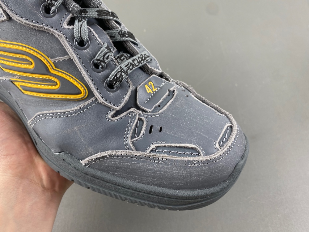 Balenciaga 18 Hamptons Worn-Out 841765 WCURB 1180