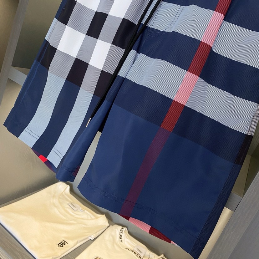 Burberry blue shorts pants