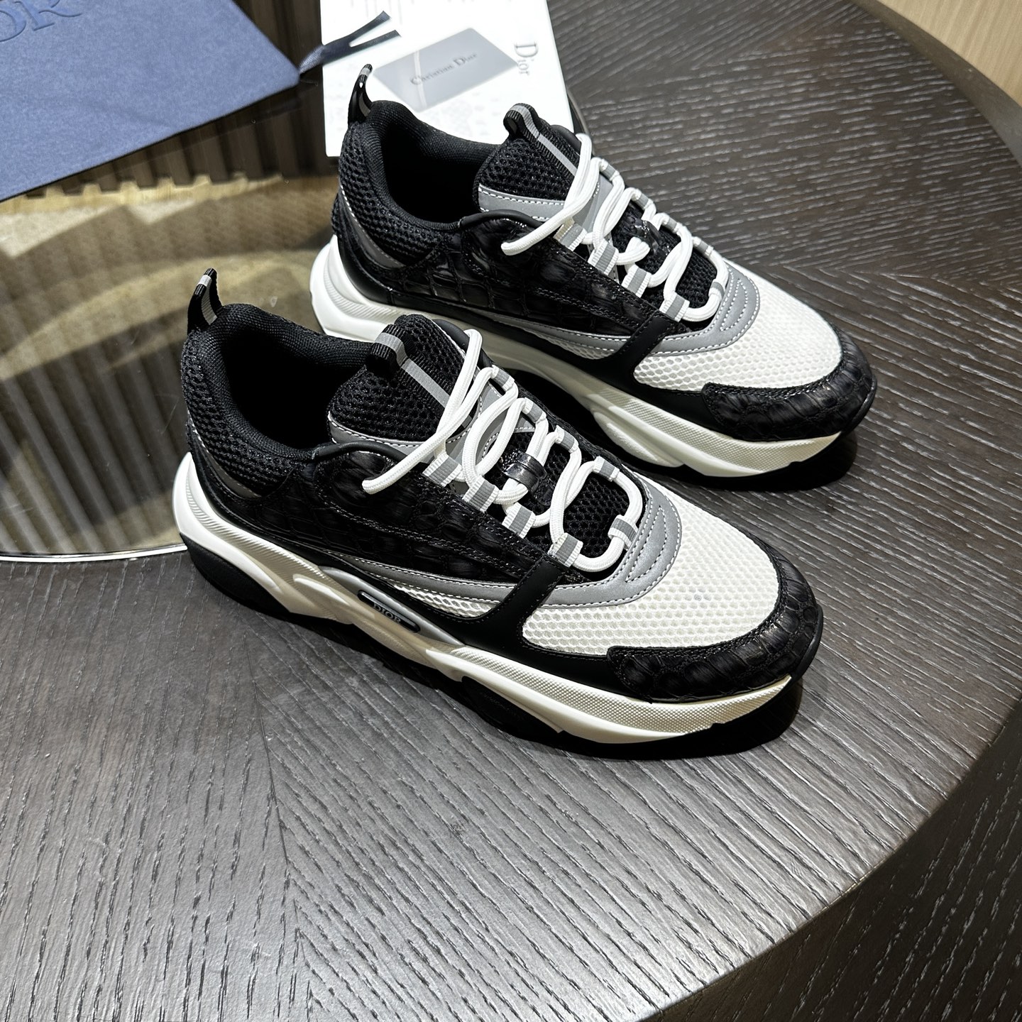 Dioorr B22 sneaker black white