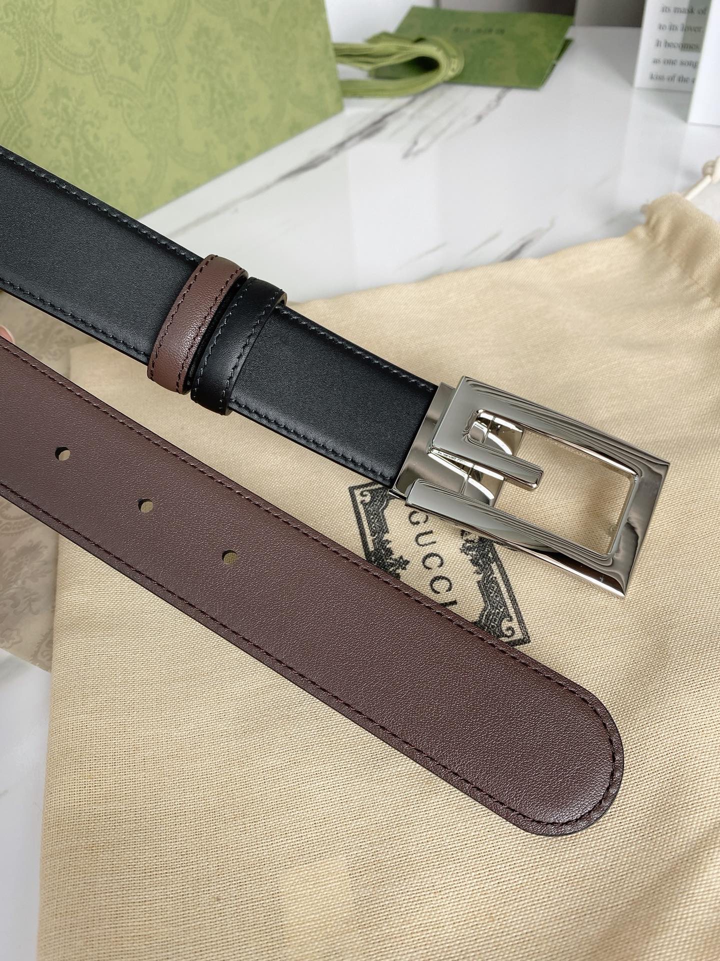 Gucci reversible belt with Square G buckle 626974