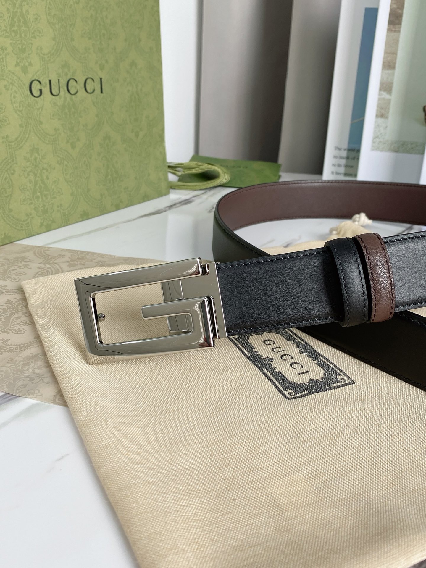 Gucci reversible belt with Square G buckle 626974