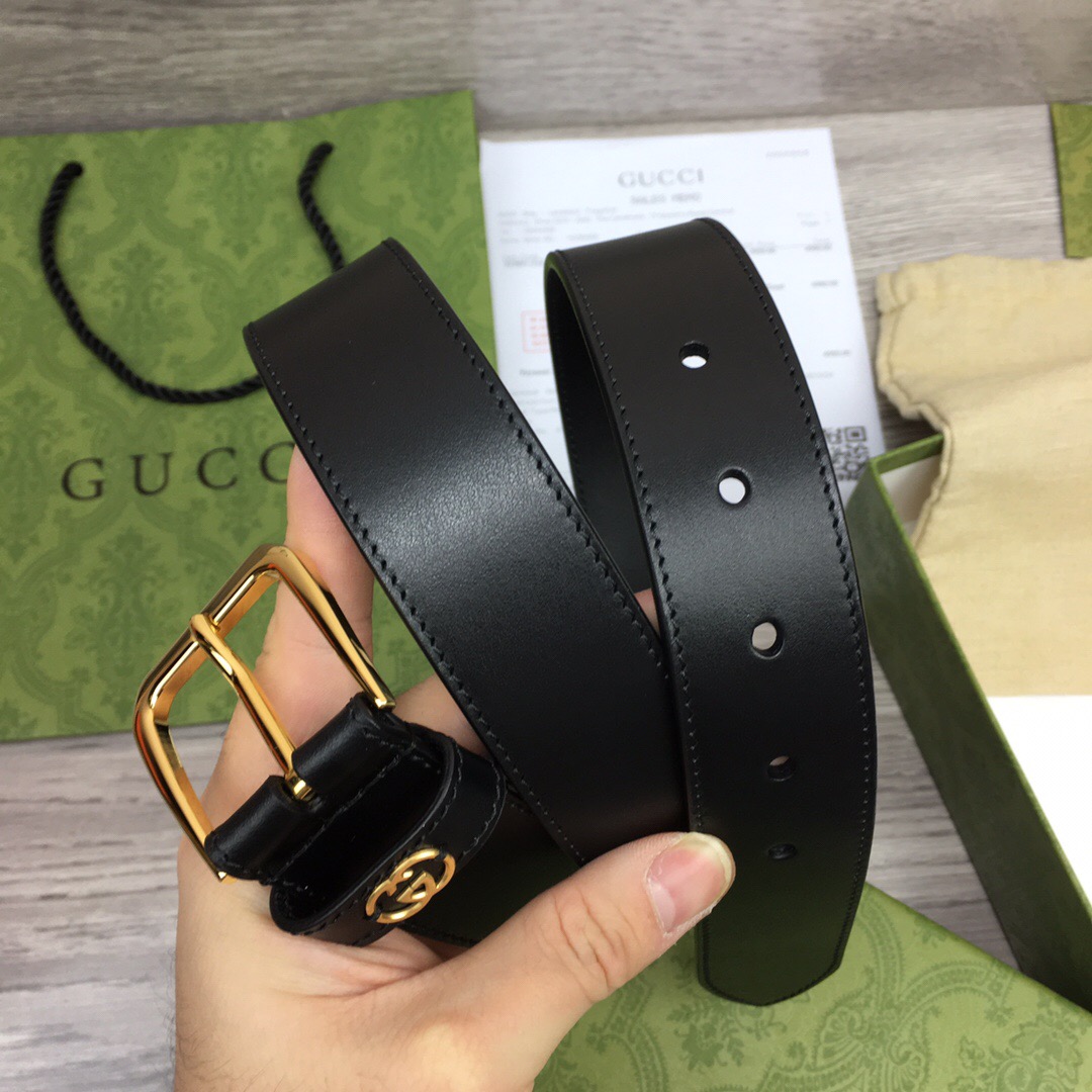 Gucci belt with square buckle and Interlocking G 673921