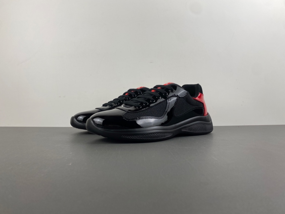 Prada America's Cup black red 18