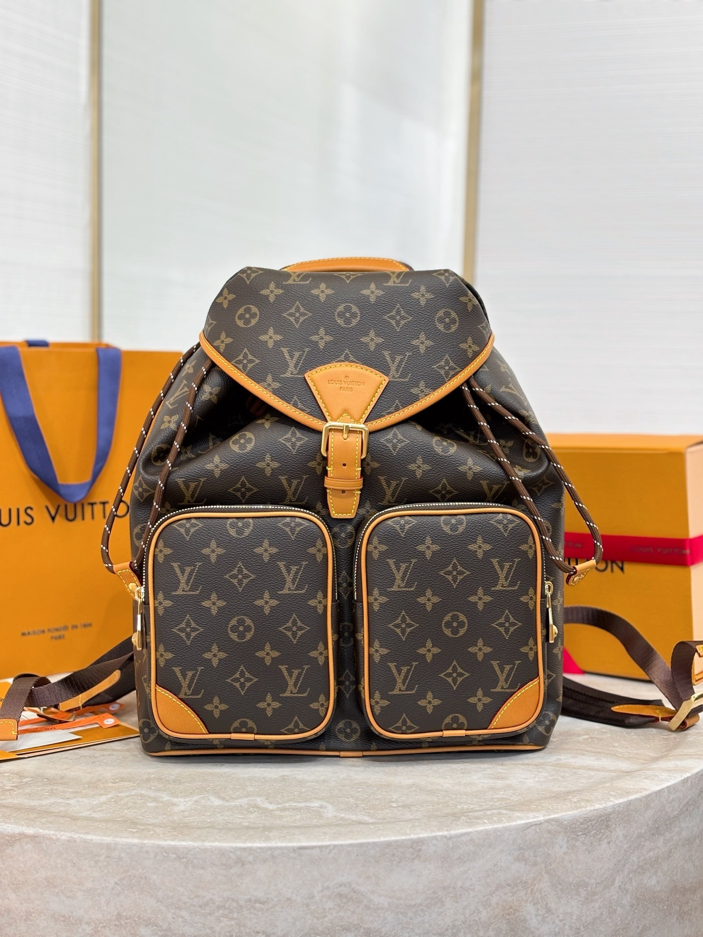 LV Crossbody bag 40*34*17CM