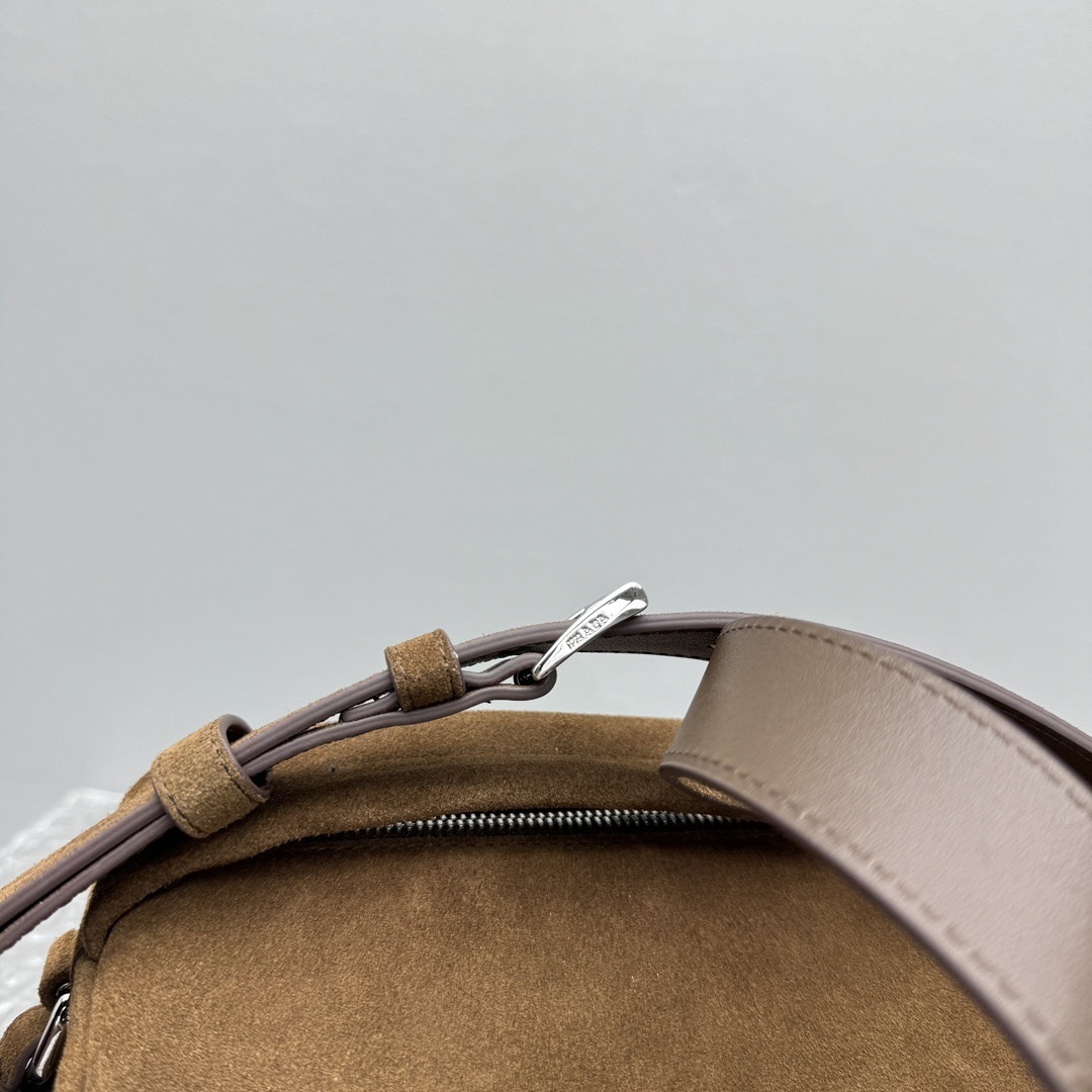Prada crossbody brown bag 24*11*11CM
