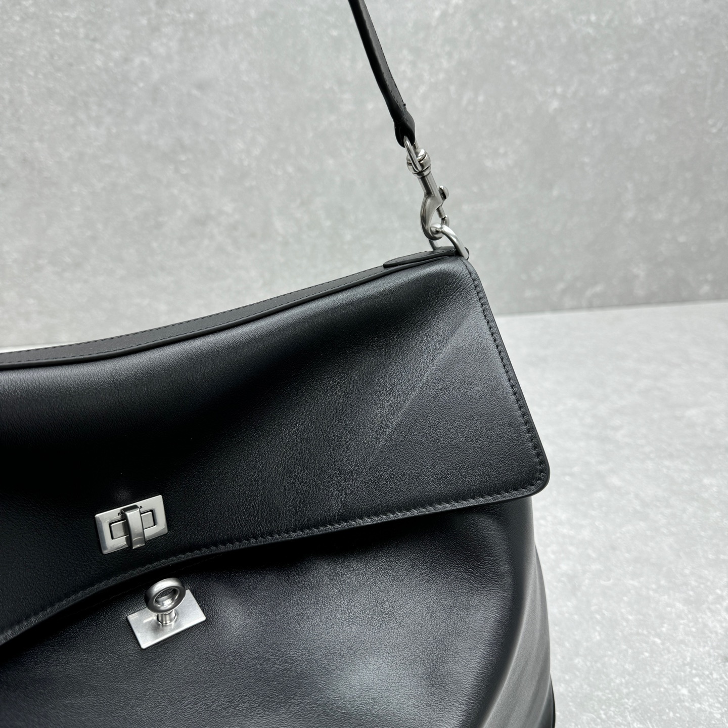 Balenciaga rodeo bag 40*30*13CM