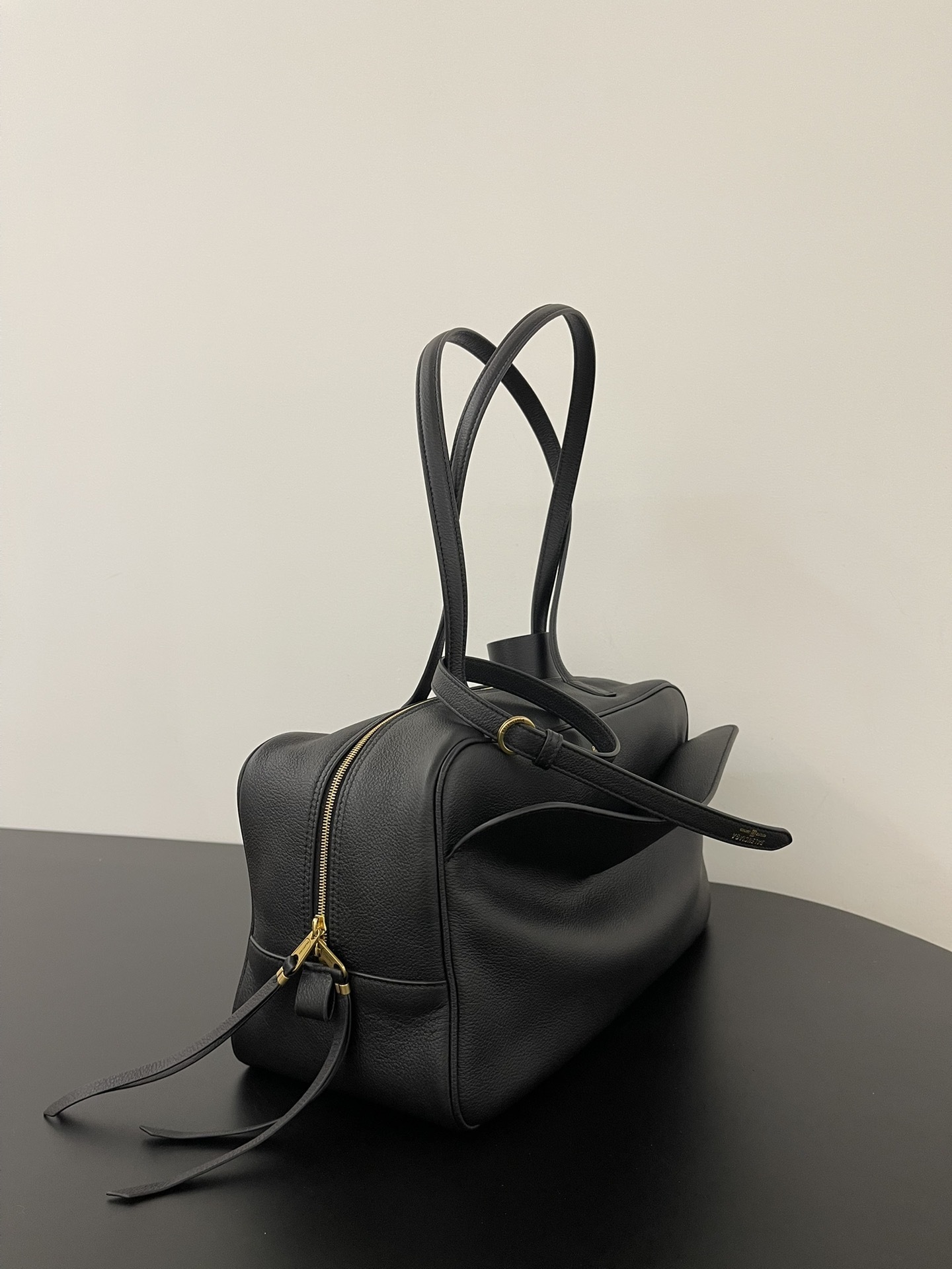 Balenciaga Carrie 35.8*18.7*16.5cm