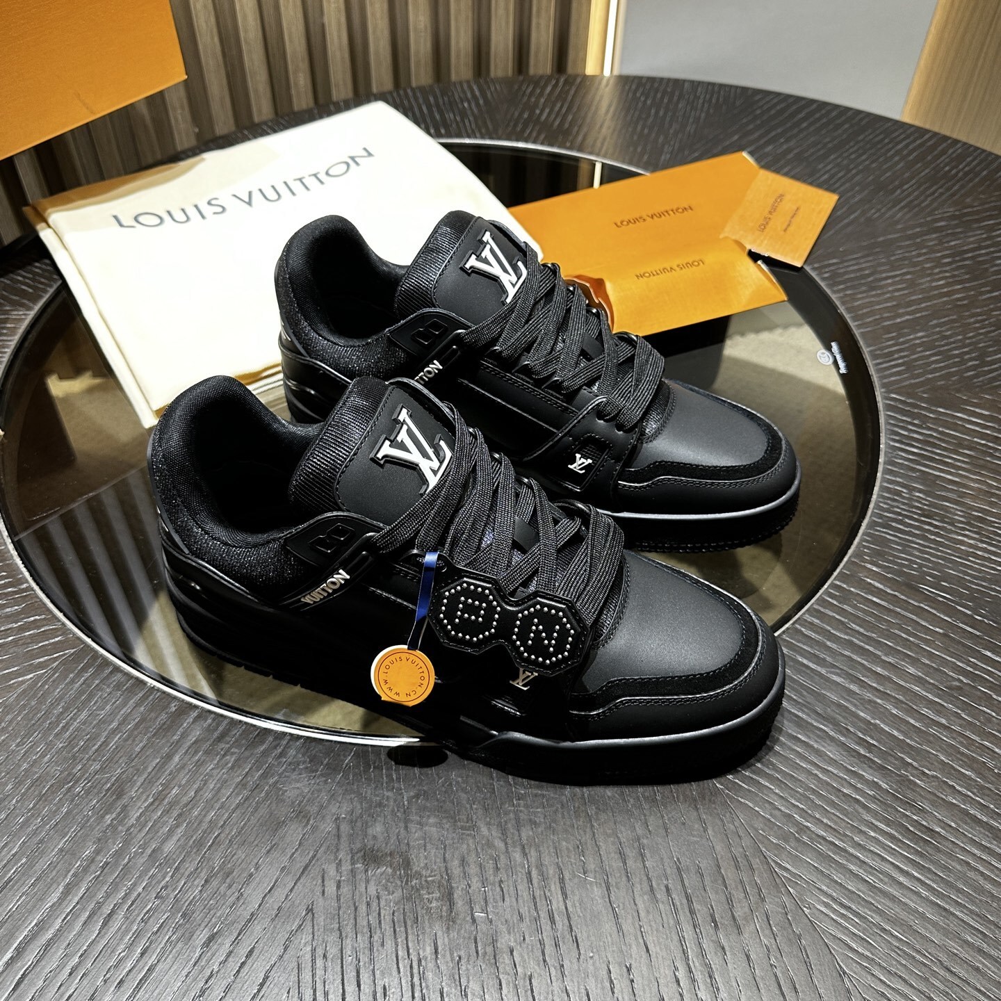 Louis Vuitton trainer black LV