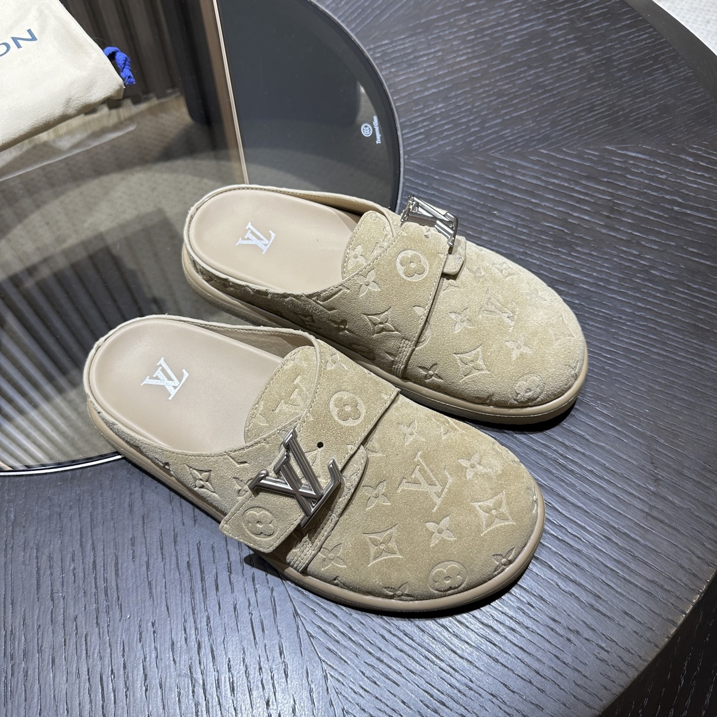 LV Easy sandals slides 03
