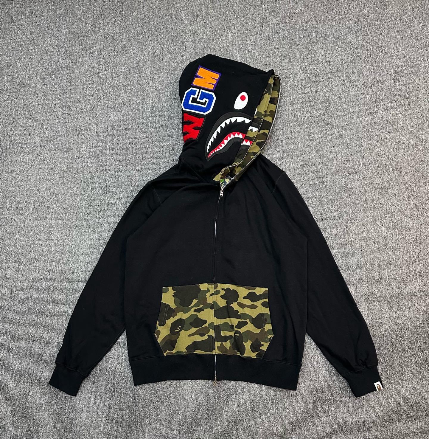 Bape Hoodie 04