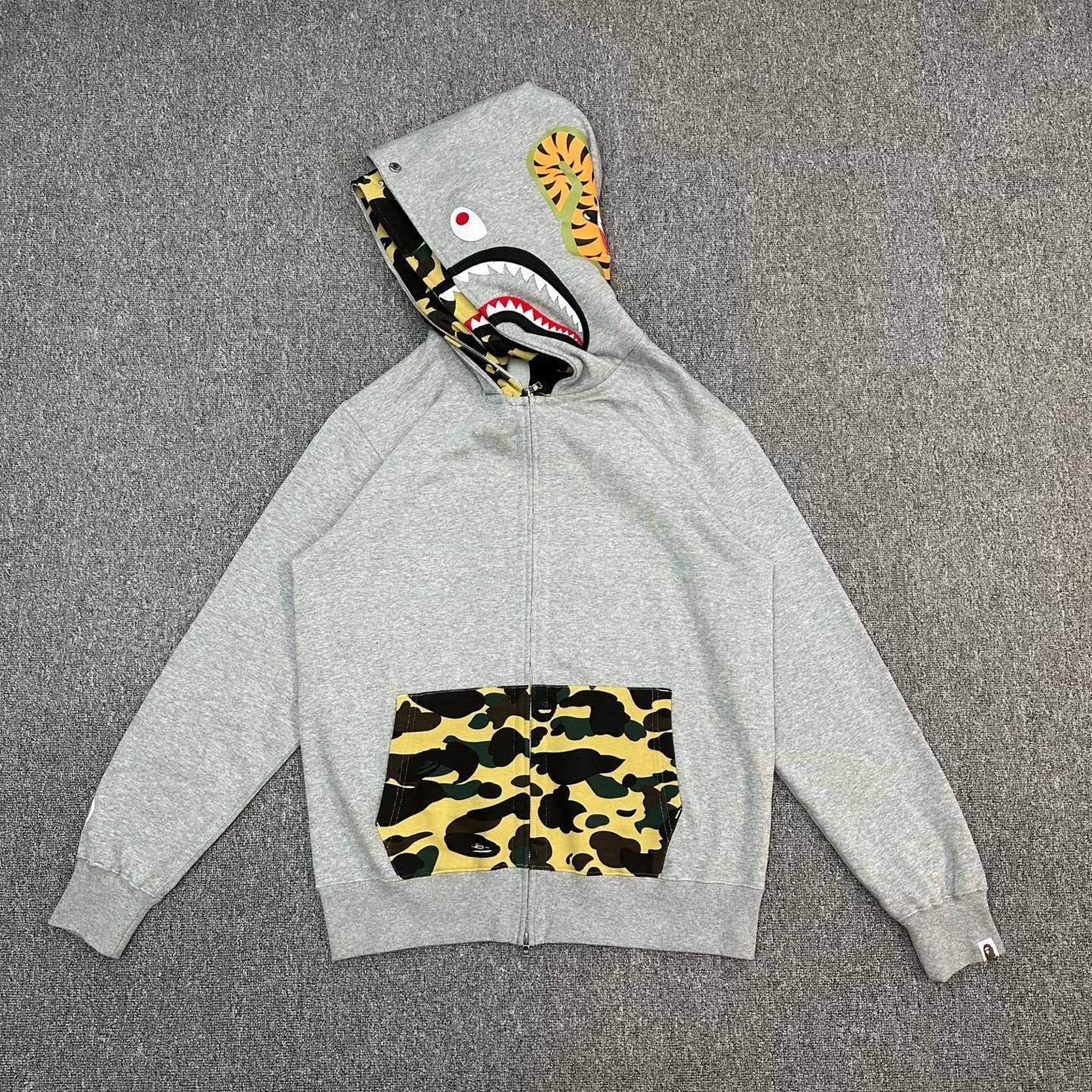 Bape Hoodie 05