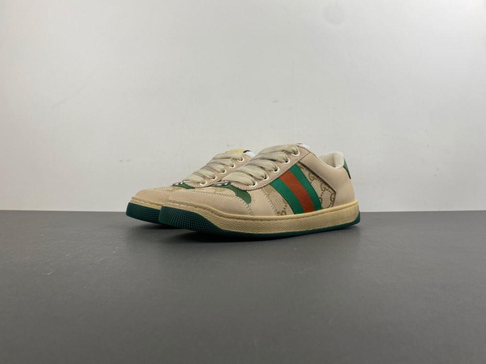 Gucci shoes 09