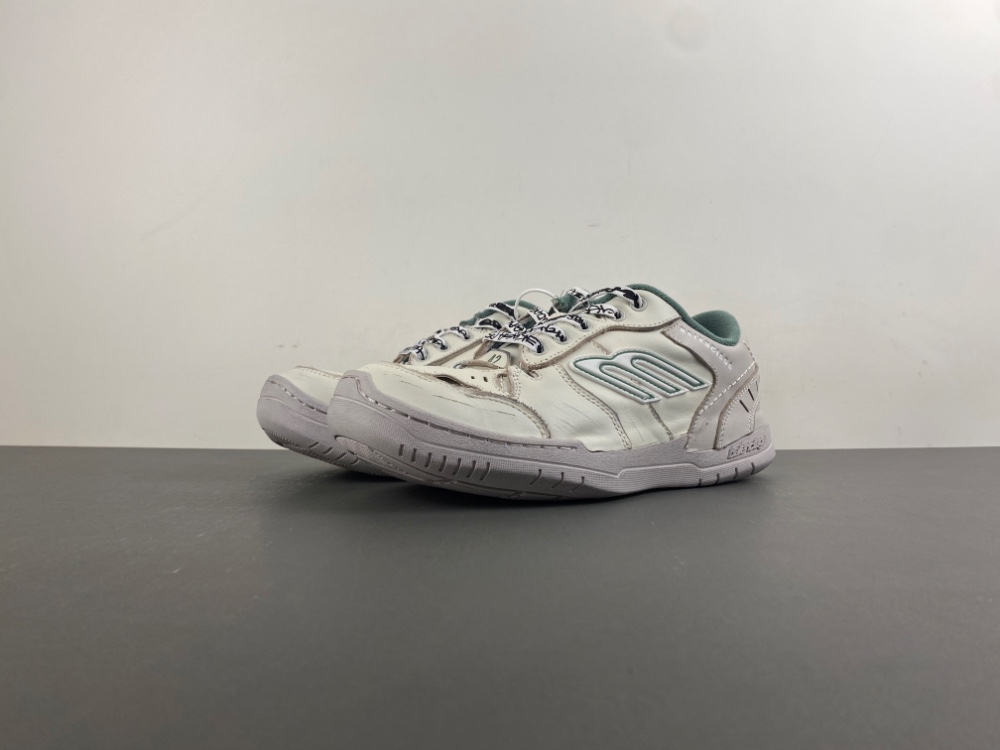 Balenciaga 18 Hamptons Worn-Out（247）841765 WCURS 9930