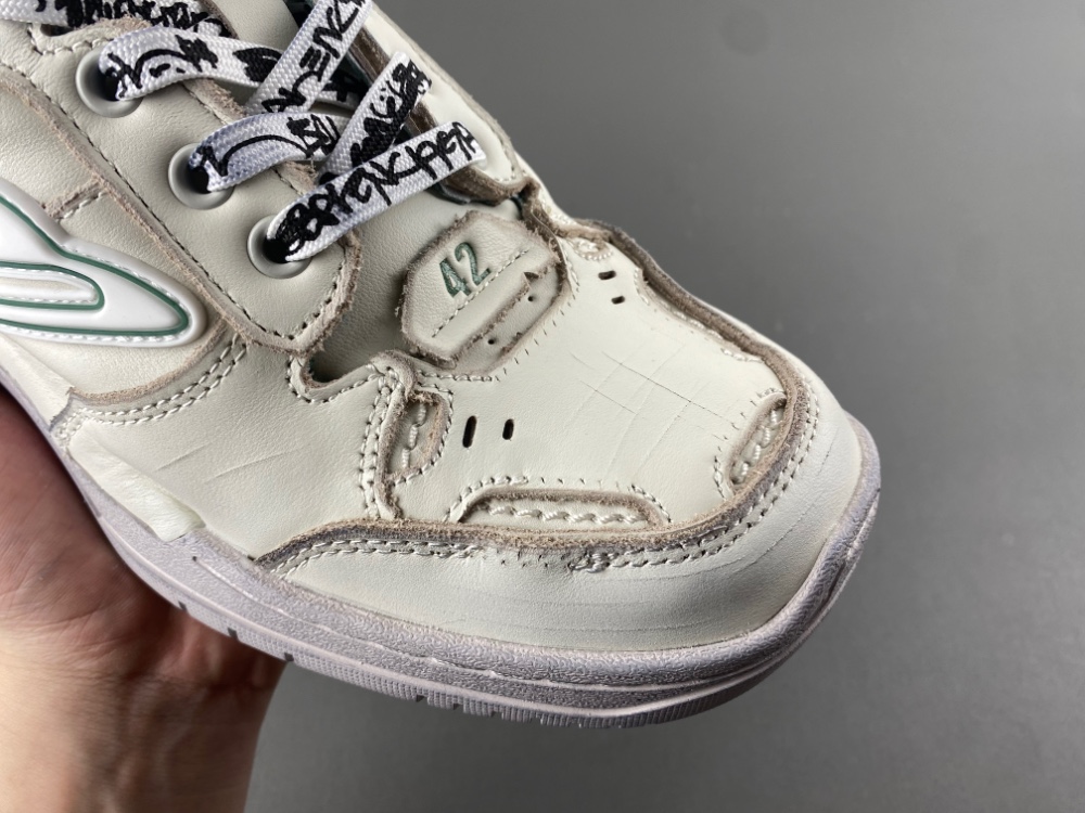 Balenciaga 18 Hamptons Worn-Out（247）841765 WCURS 9930