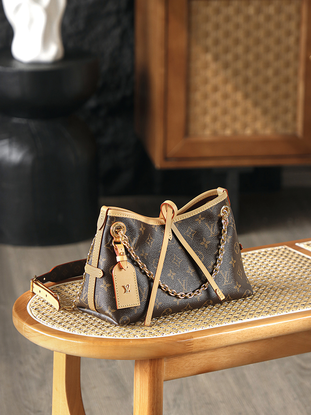 LV CarryAll BB 26*17*10CM