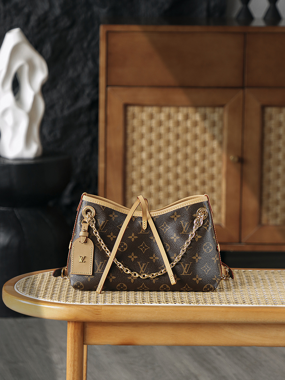 LV CarryAll BB 26*17*10CM