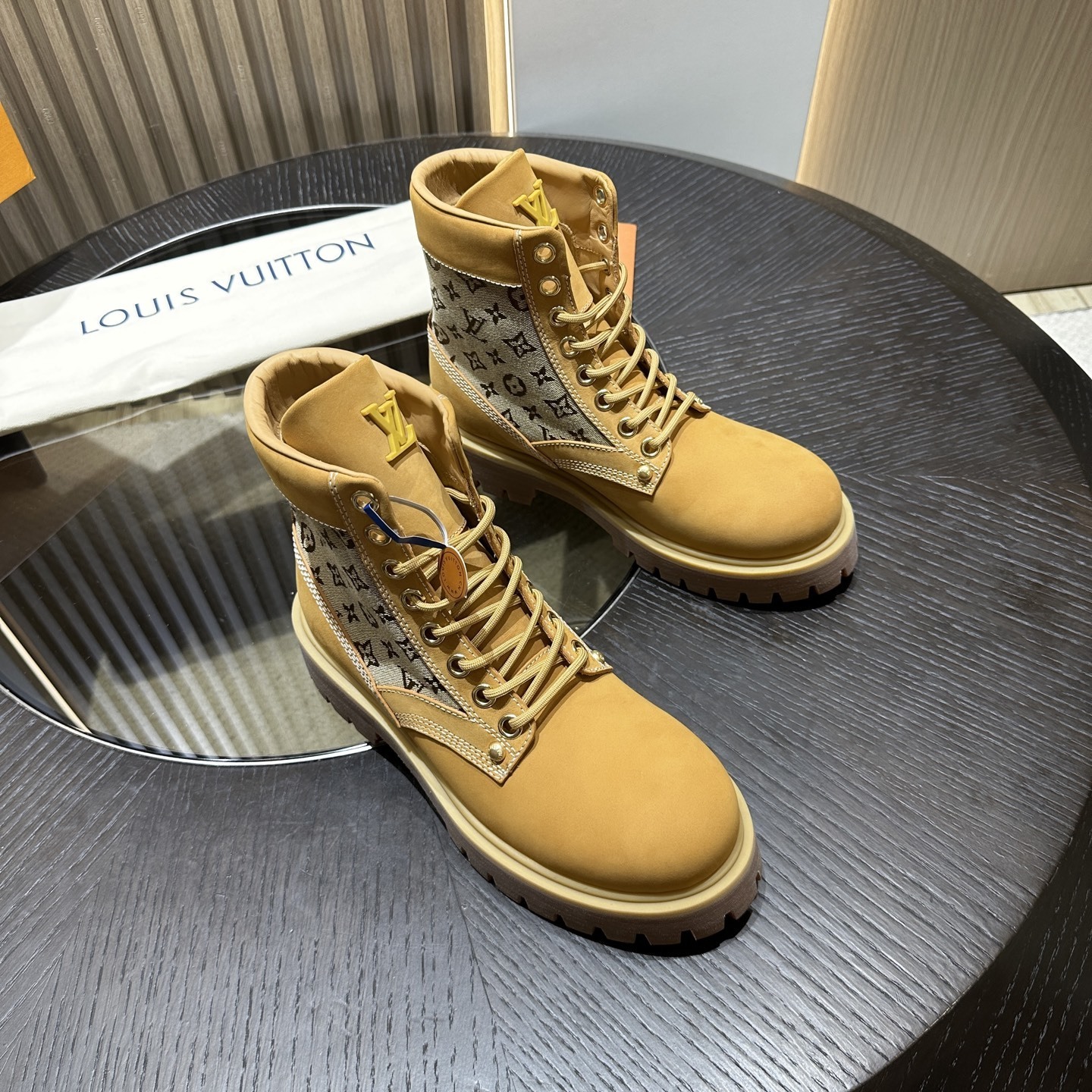 LV Ranger boots 01