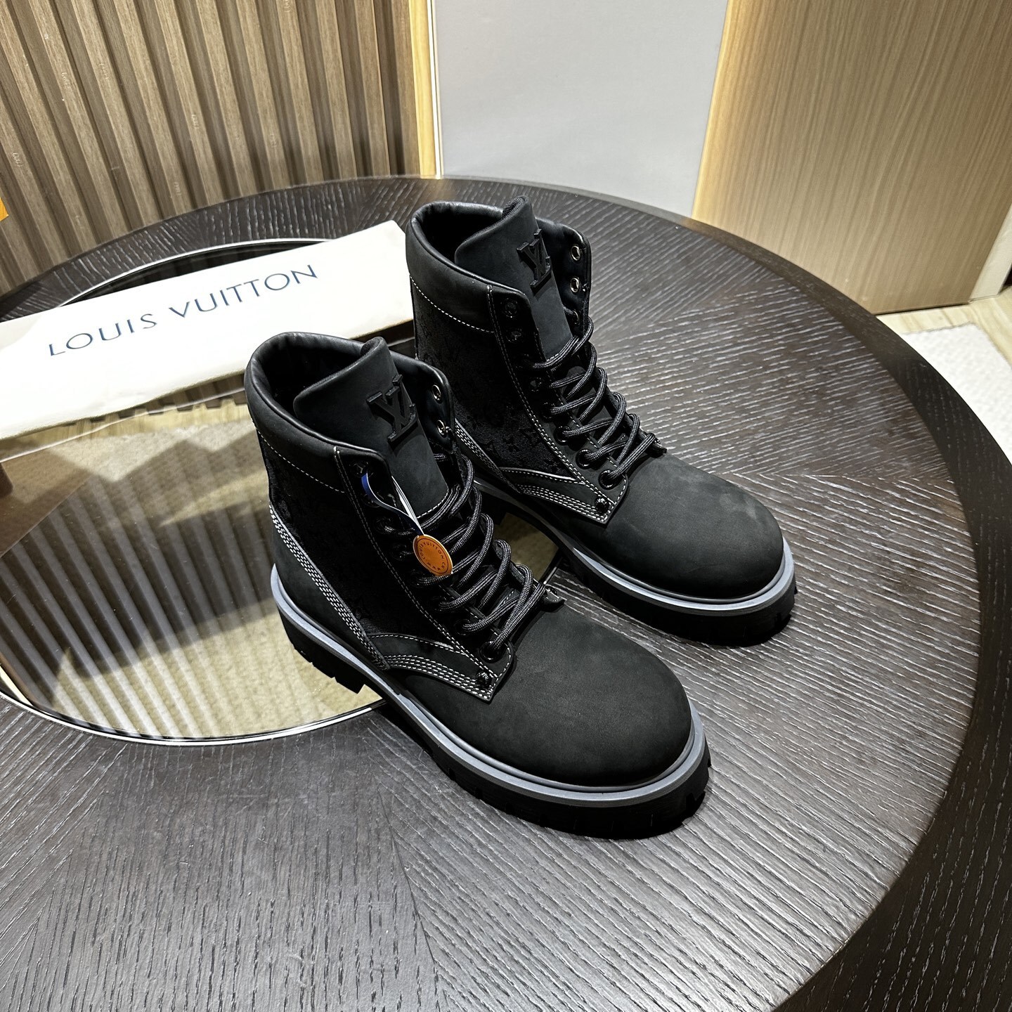 LV Ranger boots 02