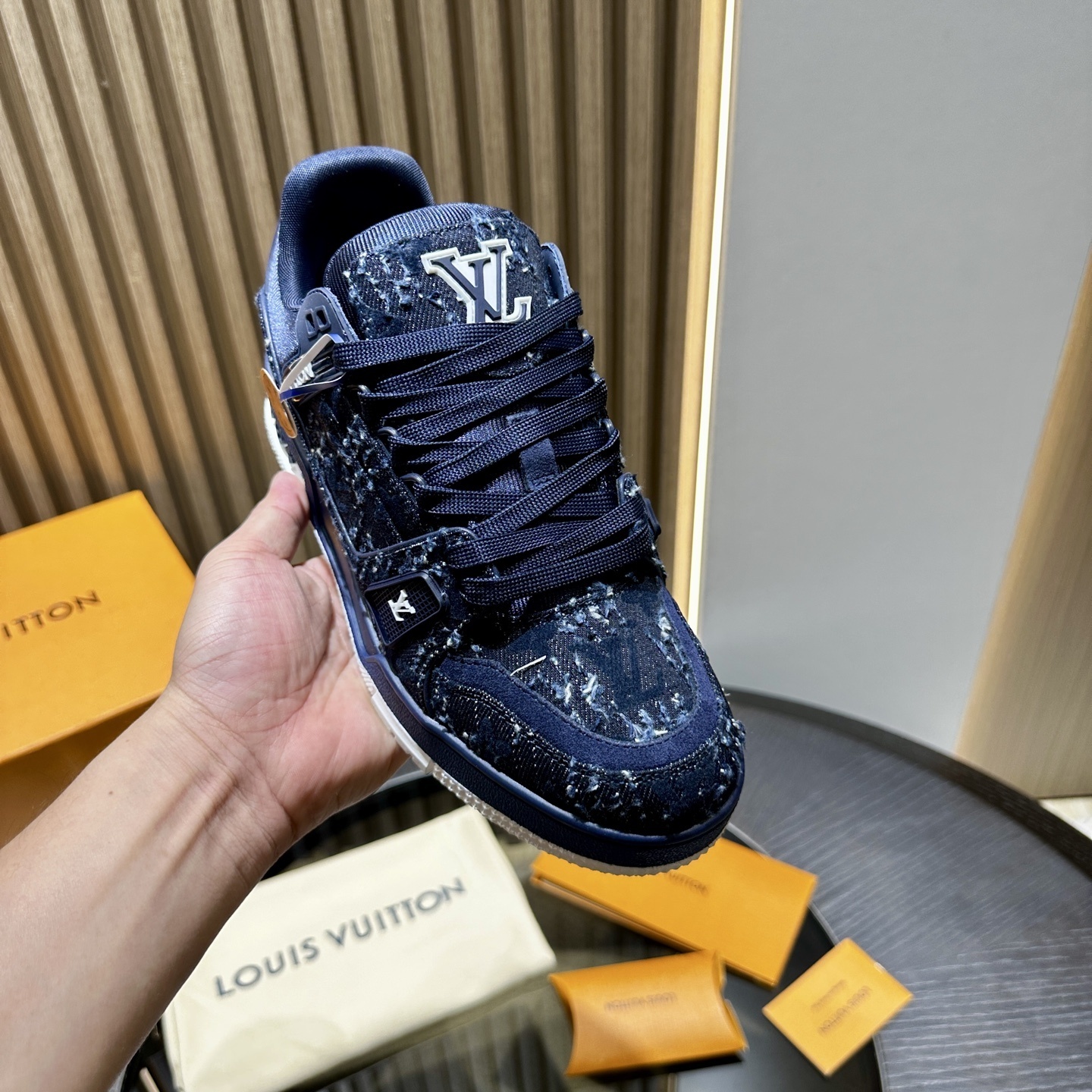 Louis Vuitton LV trainer sneaker 02