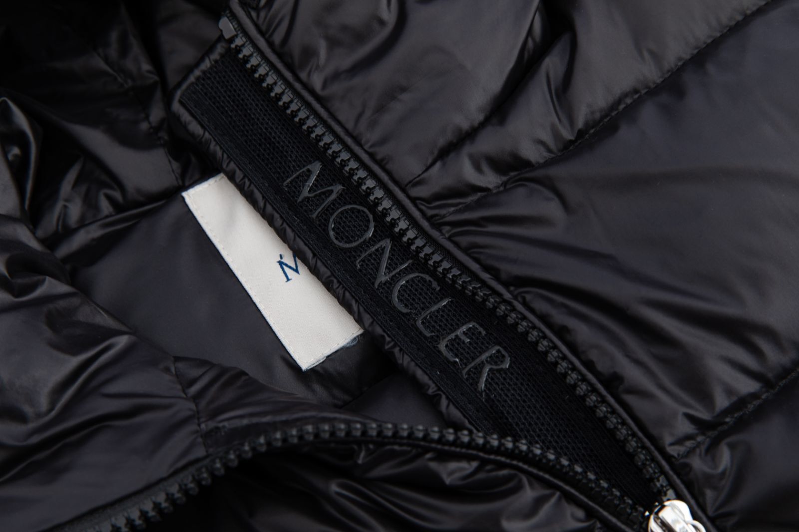 Moncler Gles black down jacket C50D00