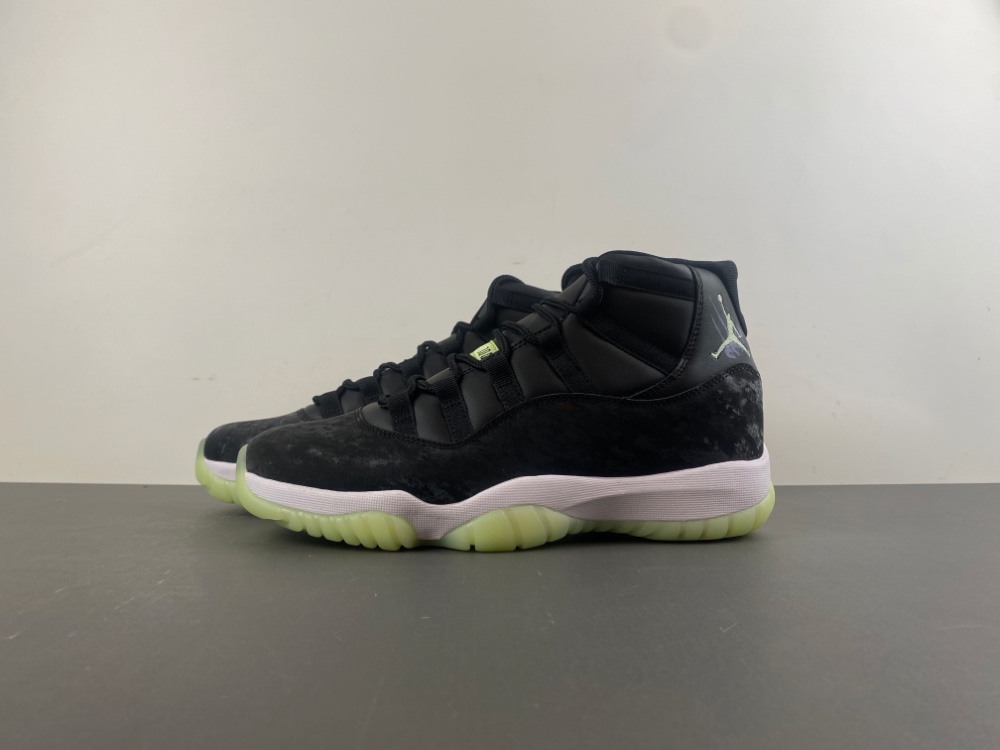 Air Jordan 11 “Sneaker School” Halloween Glow-in-the-Dark IB1378-001