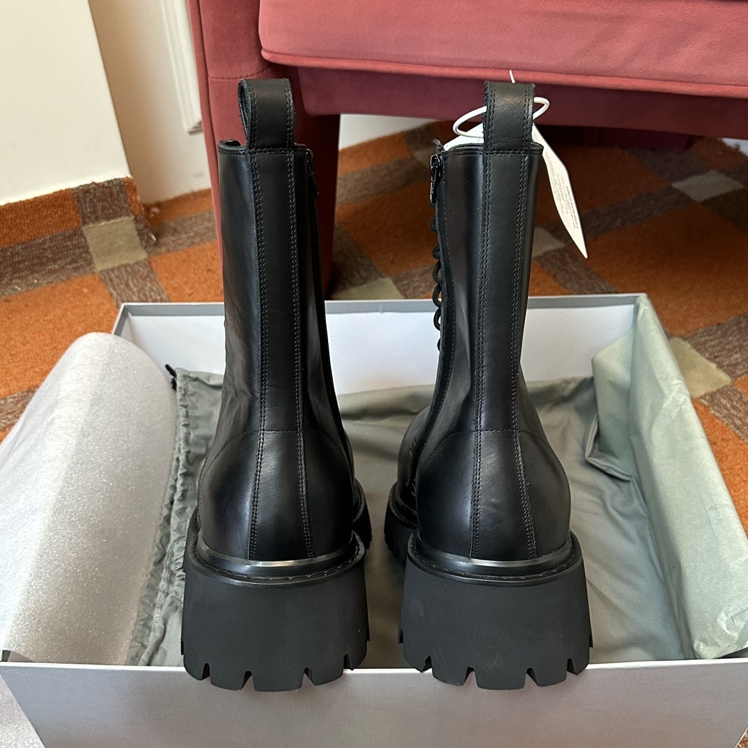 Balenciaga black boots 08