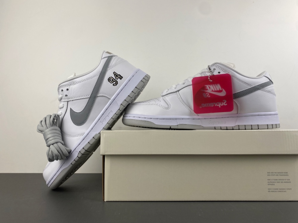Nike SB Dunk Low Supreme 94 White Metallic Silver HQ8487-100