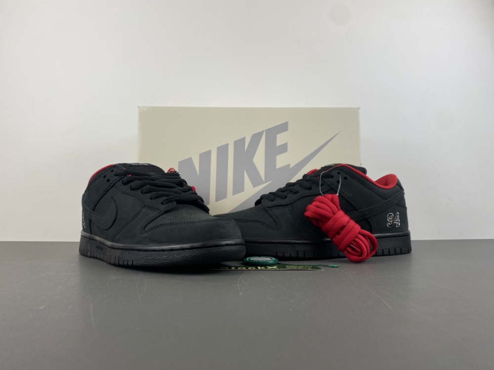 Nike SB Dunk Low Supreme 94 Black QH8487-001