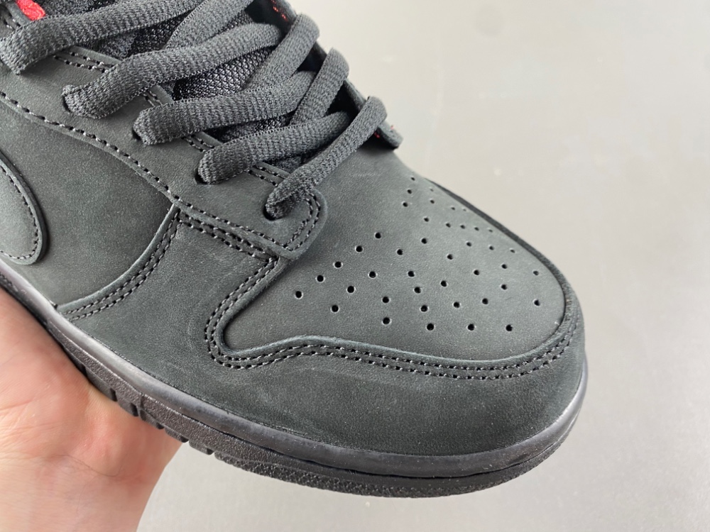 Nike SB Dunk Low Supreme 94 Black QH8487-001