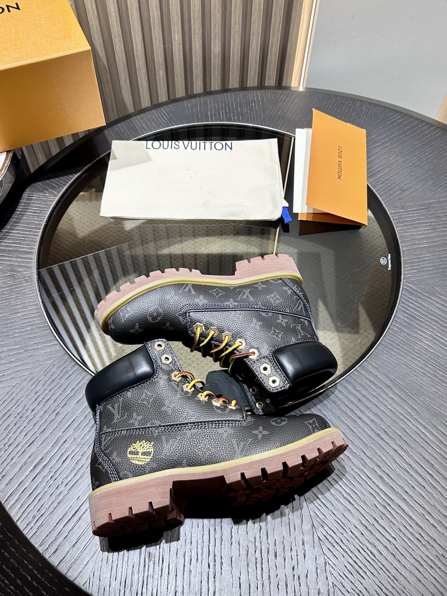 LV boots 20